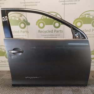 Puerta Delantera Derecha Vw Vento Lv (06120240)