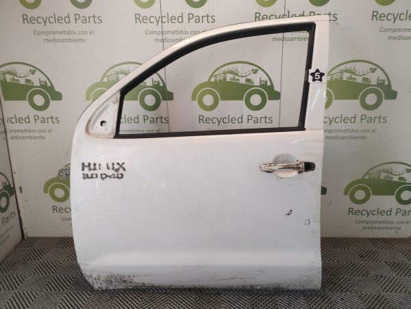 Puerta Delantera Izquierda Toyota Hilux (05206147)