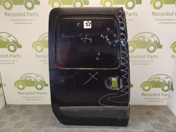 Puerta Trasera Derecha Renault Kangoo (04813422)