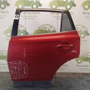 Puerta Trasera Izquierda Toyota Rav4 (06110204)