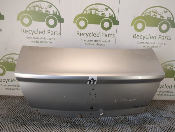 Tapa De Baul Renault Logan Li (06162374)