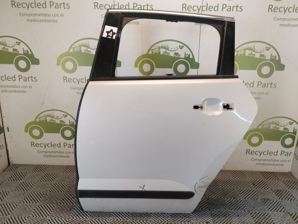 Puerta Trasera Izquierda Peugeot 3008 Lv (05590544)