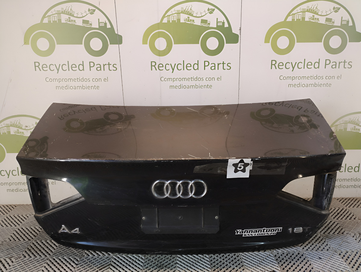 Tapa De Baul Audi A4 B8 (02648861)