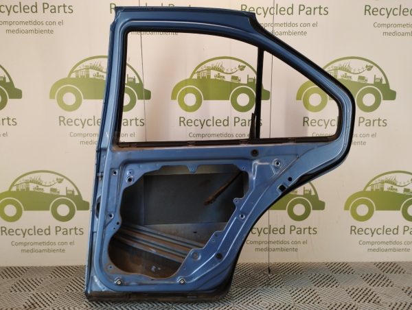 Puerta Trasera Derecha Vw Bora (04673322)
