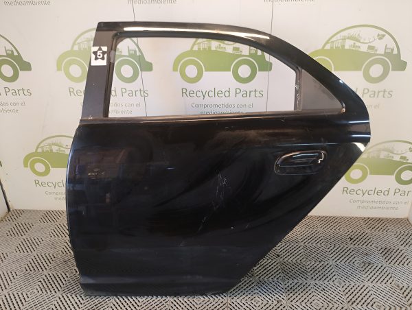 Puerta Trasera Izquierda Chevrolet Cobalt (05604495)