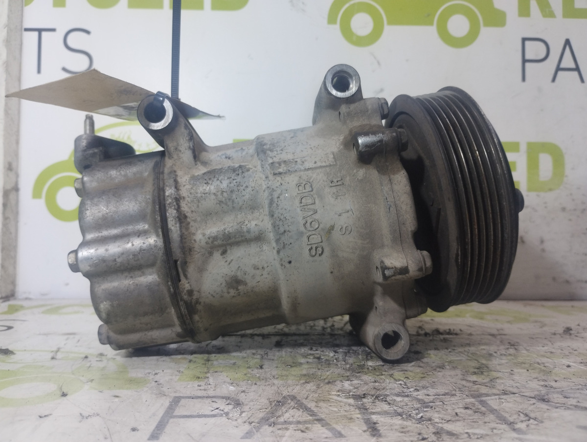 Compresor De A/a Peugeot 207 1.4 (06245689)