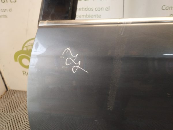 Puerta Trasera Izquierda Vw Vento Lv (05710616)