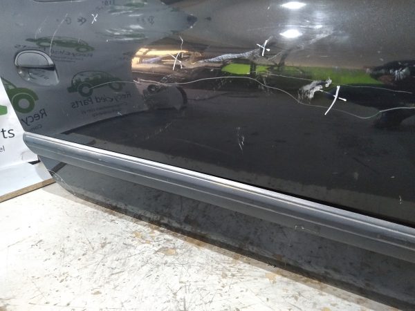 Puerta Delantera Derecha Renault Clio Mio 3p (05903981) Lp