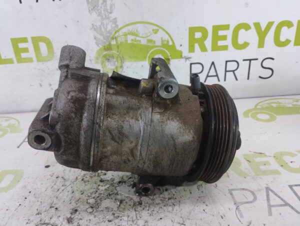 Compresor De A/a Fiat Cronos 1.3 (05896451)