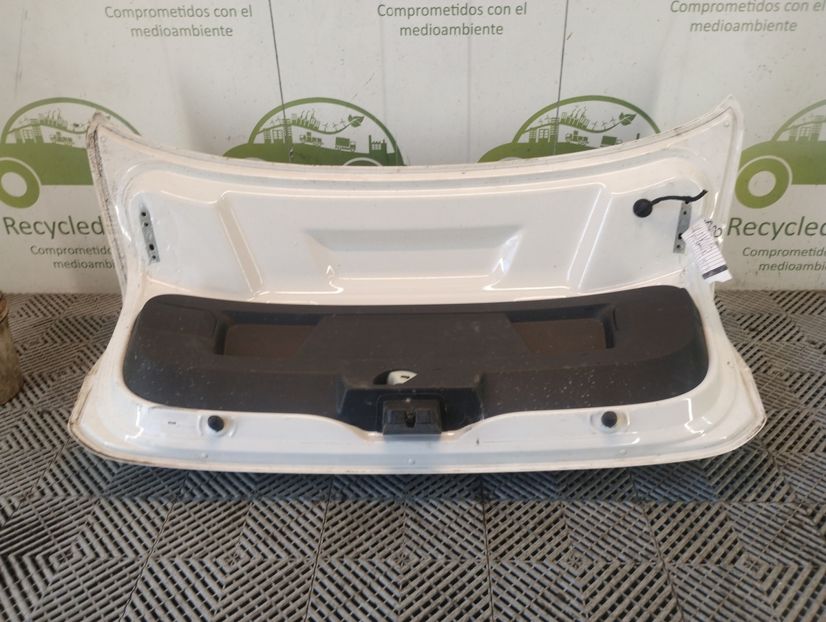 Tapa De Baul Vw Virtus (06403608)