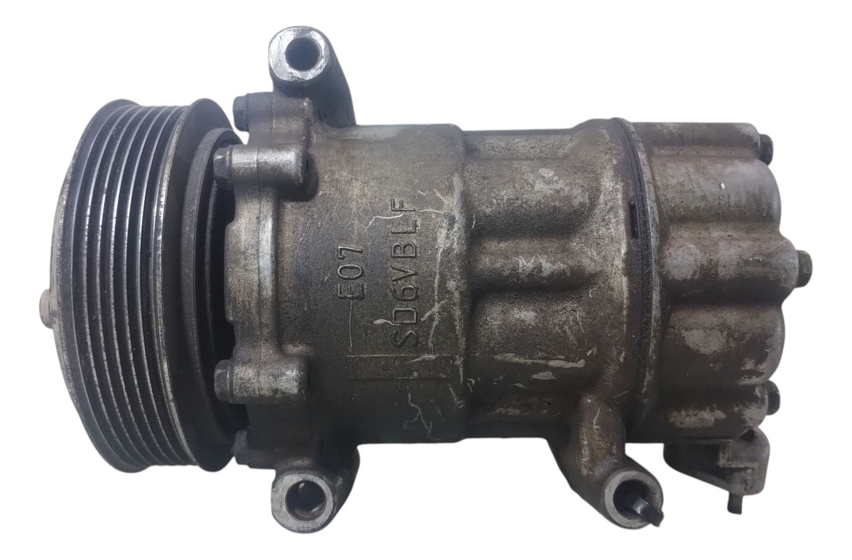 Compresor De A/a Peugeot 206 1.4 (05996309)