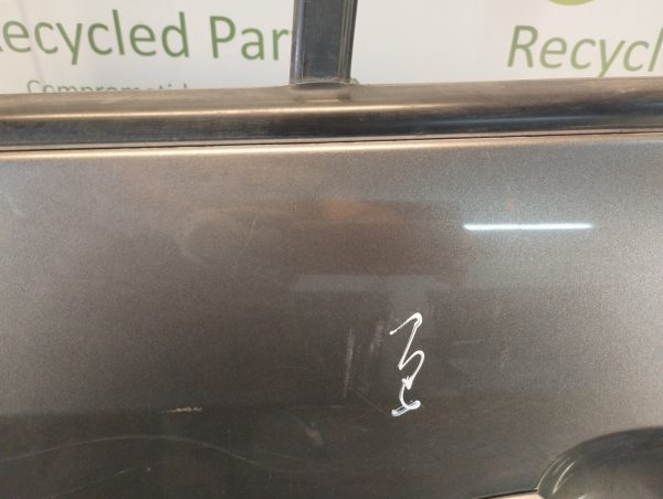 Puerta Trasera Izquierda Kia Rondo (04652631)