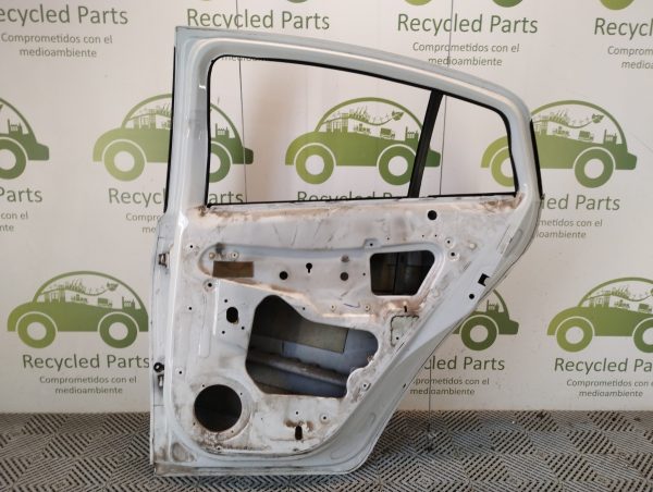 Puerta Trasera Derecha Chevrolet Agile (05262148)