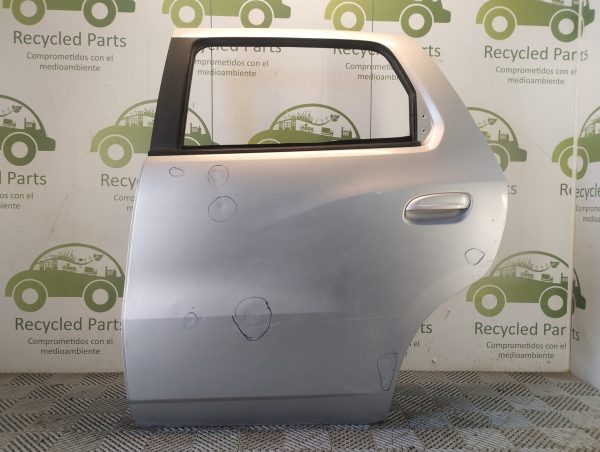 Puerta Trasera Izquierda Chevrolet Spin (05396277)