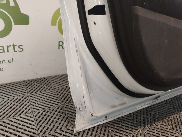 Puerta Delantera Izquierda Chevrolet Cruze Ln (05298455)