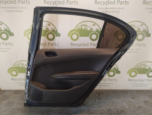 Puerta Trasera Derecha Peugeot 408 (05986487)