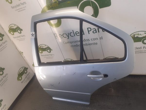 Puerta Trasera Izquierda Vw Bora (03574208) Lp