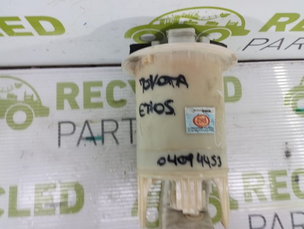 Bomba De Nafta Toyota Etios 1.5 (04094453)