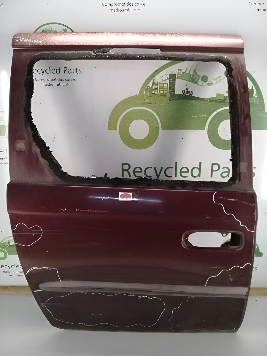 Puerta Trasera Derecha Dodge Caravan (03285175)