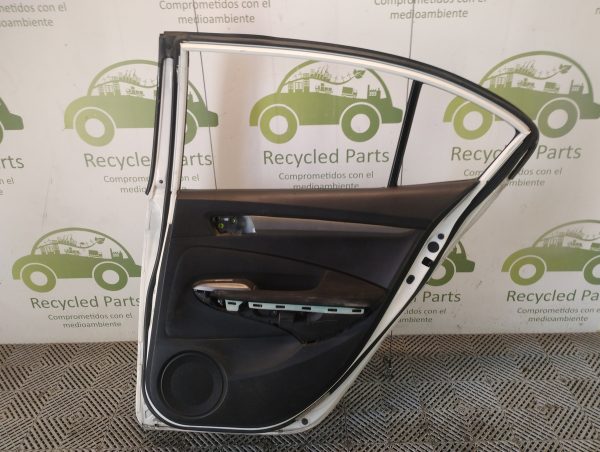 Puerta Trasera Derecha Honda City (06317386)