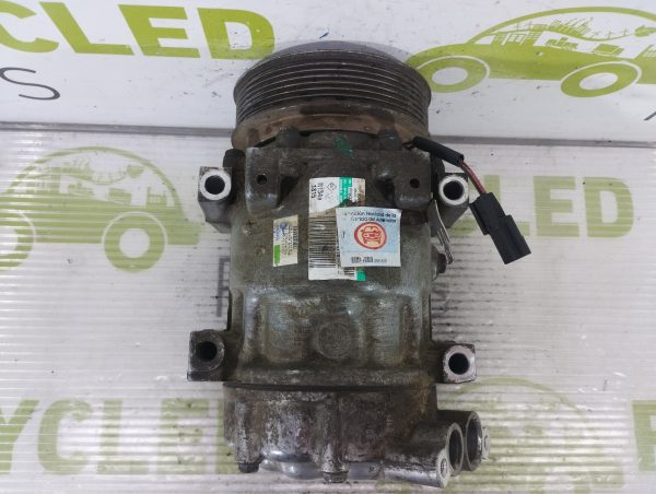 Compresor De A/a Renault Duster 2.0 (05515297)