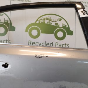 Puerta Trasera Derecha Honda Civic 8va (05061878)