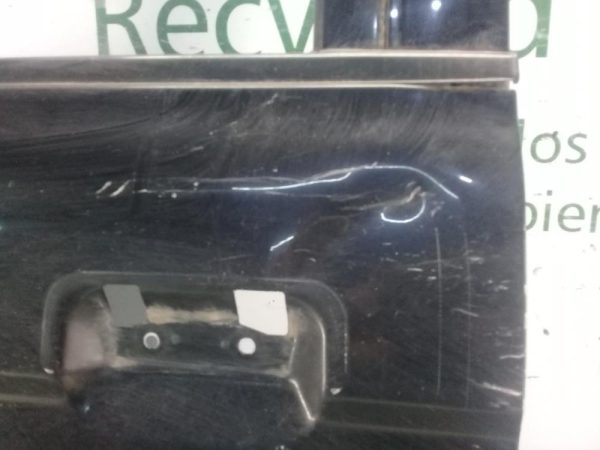 Puerta Trasera Izquierda Mitsubishi L200 (03005742)