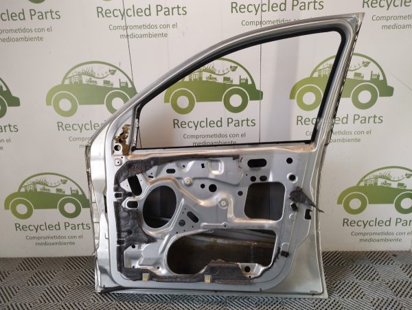 Puerta Delantera Derecha Ford Focus 1 (05290683) Lp