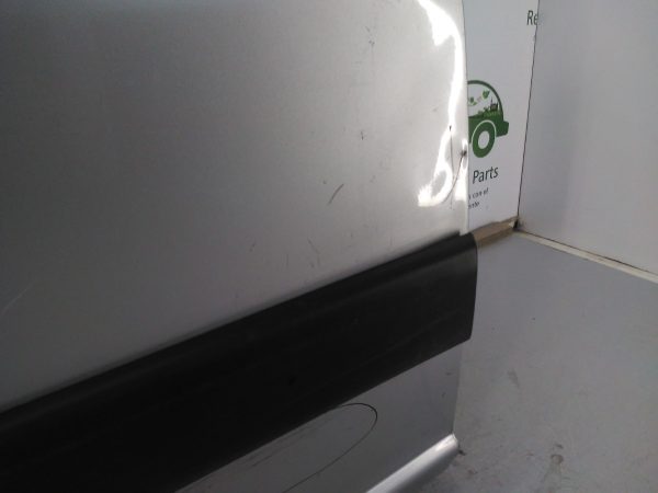 Puerta Trasera Derecha Peugeot Partner (03820119)