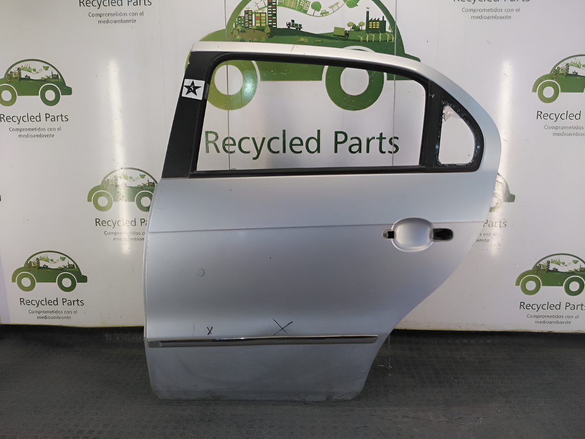 Puerta Trasera Izquierda Vw Voyage (04066222) Lp