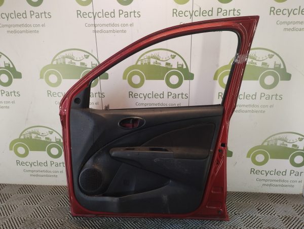 Puerta Delantera Derecha Toyota Etios (05911830)