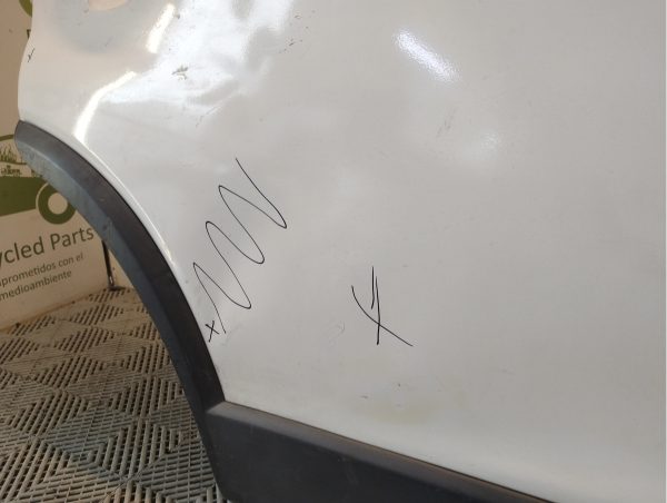 Puerta Trasera Derecha Chevrolet Captiva (04763135)