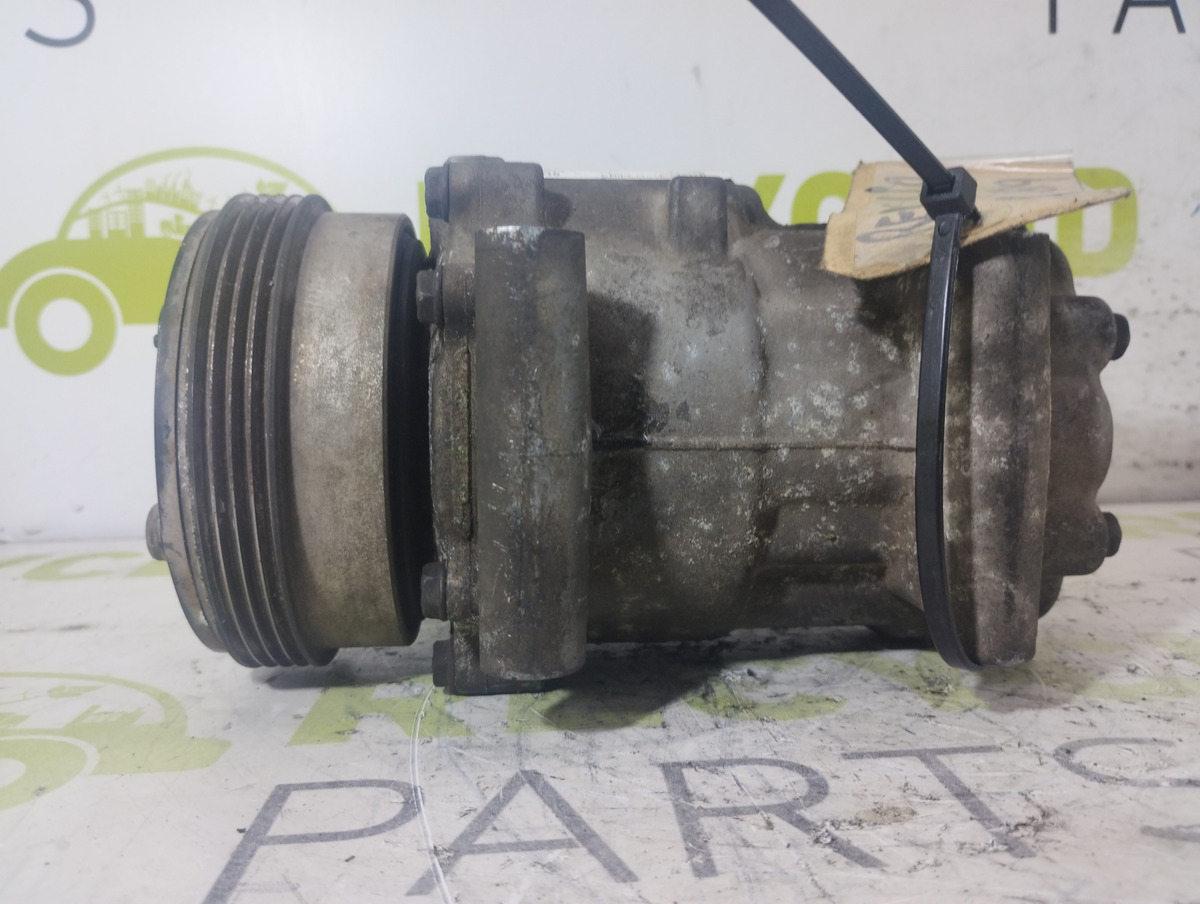 Compresor De A/a Renault Clio 1.2 (05948489)