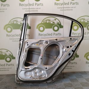 Puerta Trasera Derecha Honda Civic 8va (05061878)