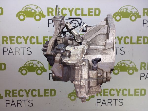 Caja De Velocidades Fiat Strada 1.6 16v E-torque (06242057)
