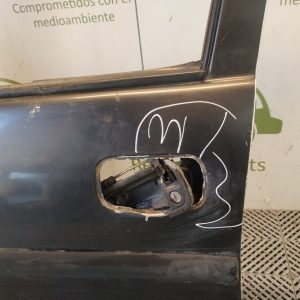 Puerta Delantera Izquierda Chevrolet Corsa (05456613)