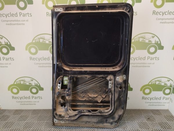Puerta Trasera Derecha Renault Kangoo (04813422)