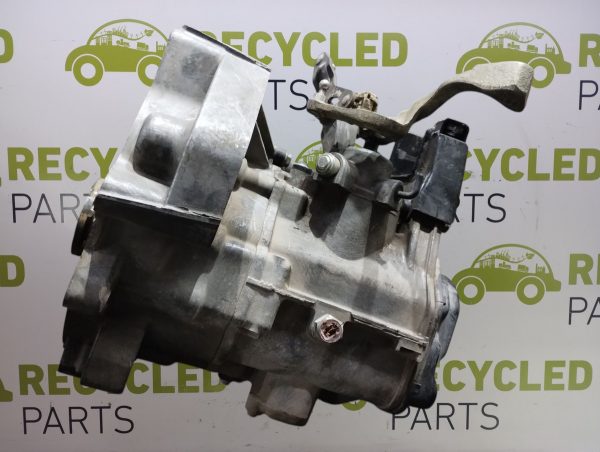 Caja De Volocidades Vw Fox 1.6 (06300282)