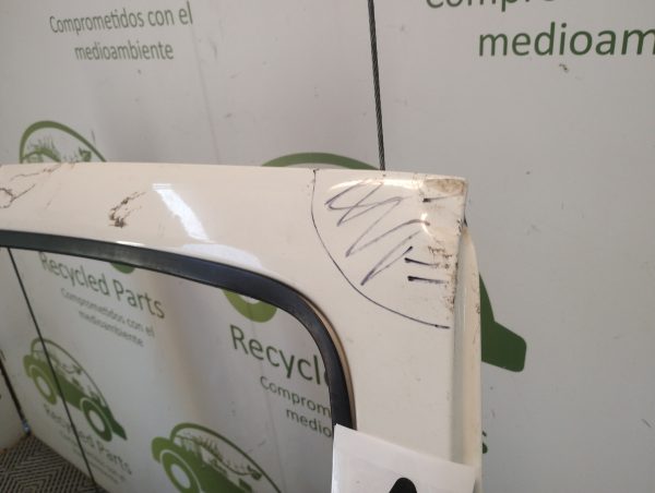 Puerta Trasera Derecha Renault Clio Mio (05683409)