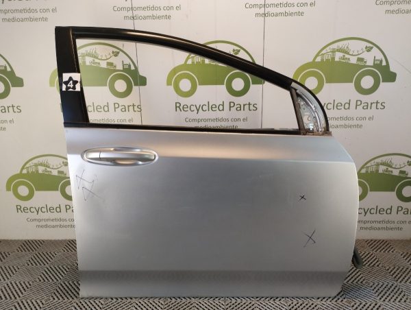 Puerta Delantera Derecha Honda City (04981655)