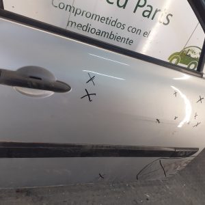 Puerta Delantera Derecha Renault Megane 2 (04425430)