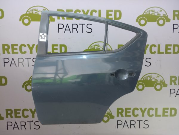 Puerta Trasera Izquierda Nissan Versa (04669953) Lp*