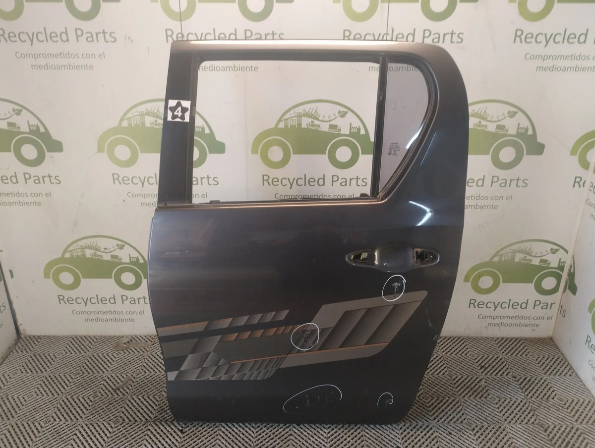 Puerta Trasera Izquierda Toyota Hilux Ln (05854272)