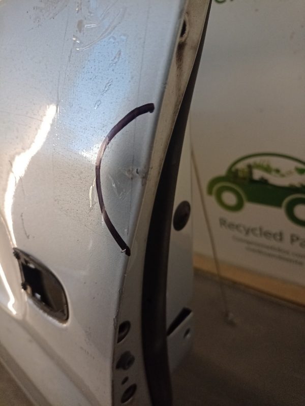 Puerta Delantera Izquierda Vw Vento Lv (04435380) Lp