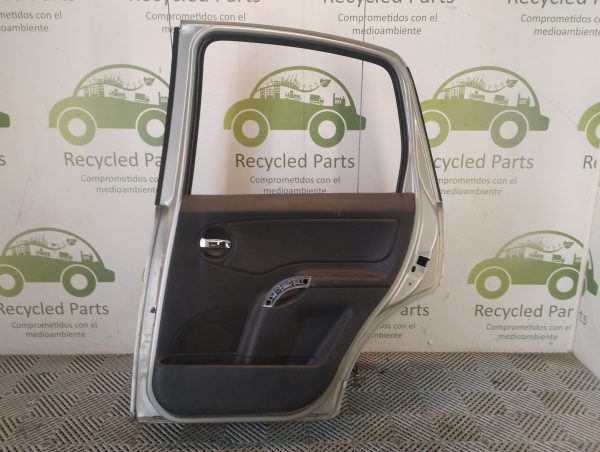 Puerta Trasera Derecha Citroen C3 Lv (06070754)