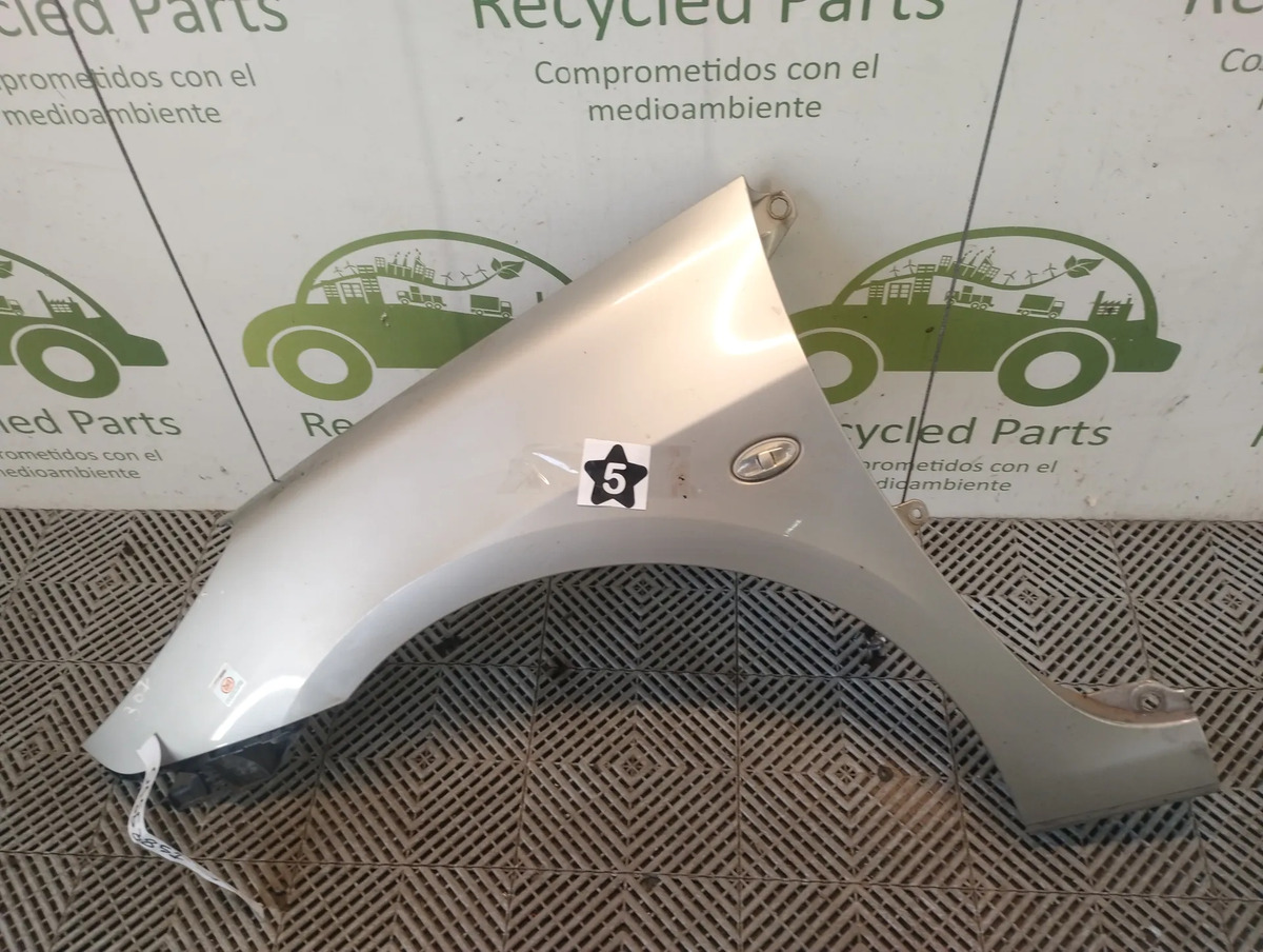 Guardabarro Izquierdo Peugeot 307 Ln (06553851)