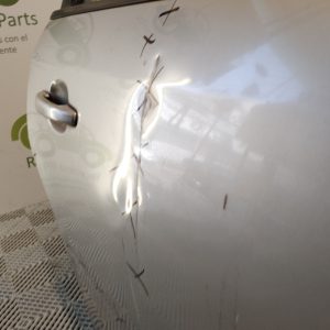 Puerta Trasera Derecha Citroen C4 4p (04668568)