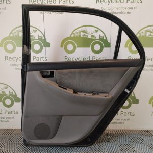 Puerta Trasera Derecha Toyota Corolla G9 (04666094)
