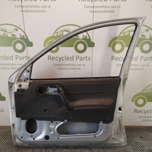 Puerta Delantera Derecha Chevrolet Corsa (05135594)