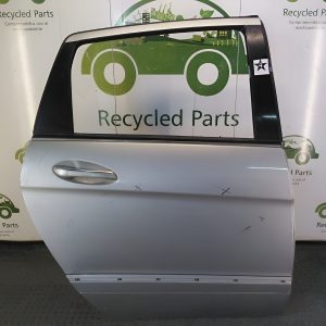 Puerta Trasera Derecha Mercedes Benz B200 (04098194)